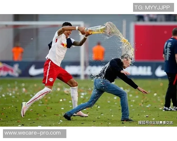 足球球星赛场下跪引发热议体育精神与社会责任再度成为焦点